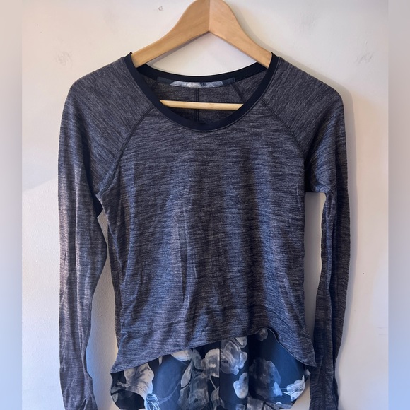 Lululemon Long Sleeve Top S-M - Picture 1 of 3